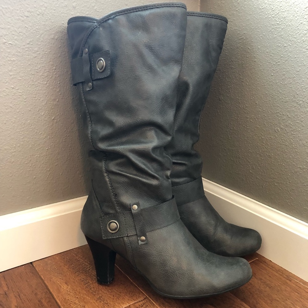 Gorgeous grey heeled boots